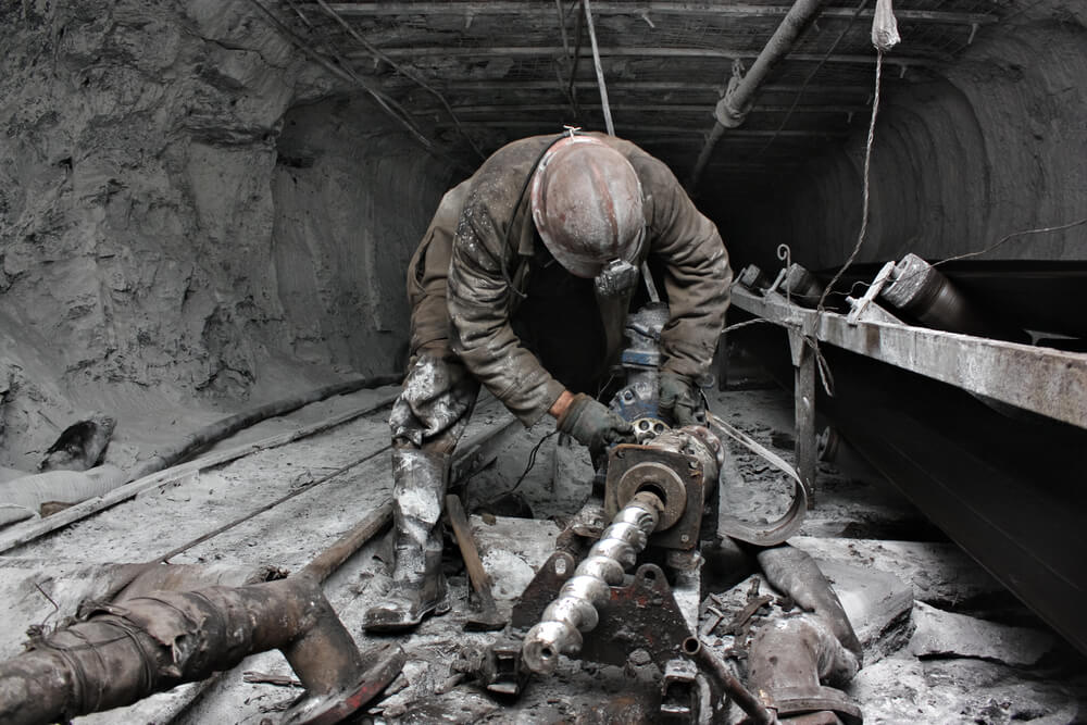 Post Thumbnail - Middle East Emerging as a Top Destination for Mining Companies
